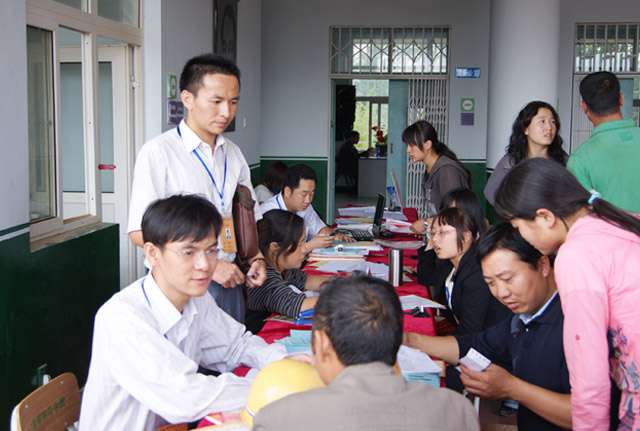 热情的招办工作人员